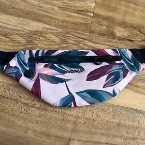 VOORAY Active Fanny Pack